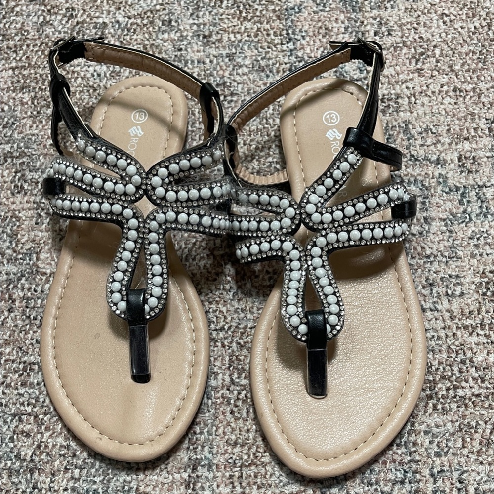 Girls Rocawear Black and White Beaded Sandals 13 NEW
